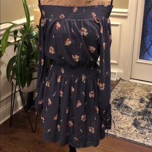 Abercrombie off the shoulder dress